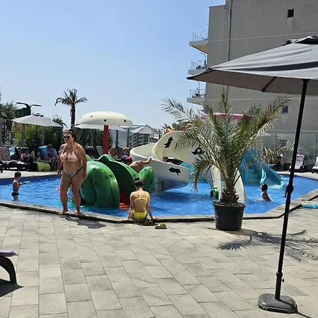 Apartment Panoramic Pool & Beach Prima Linie La Mare 20 Metri De Plaja With Parking
